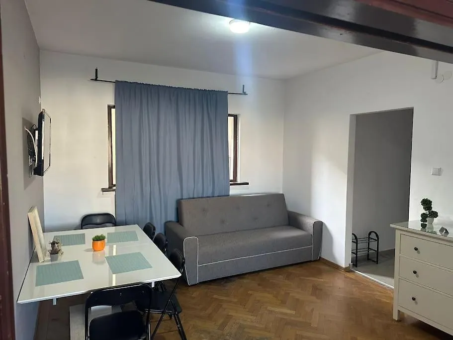 Boulevard View 2Br Apt In Old Town Bukarest Rumänien